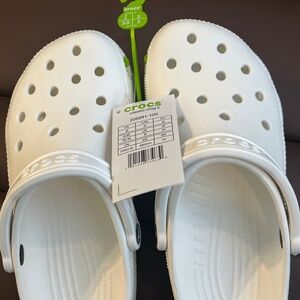 Crocs white